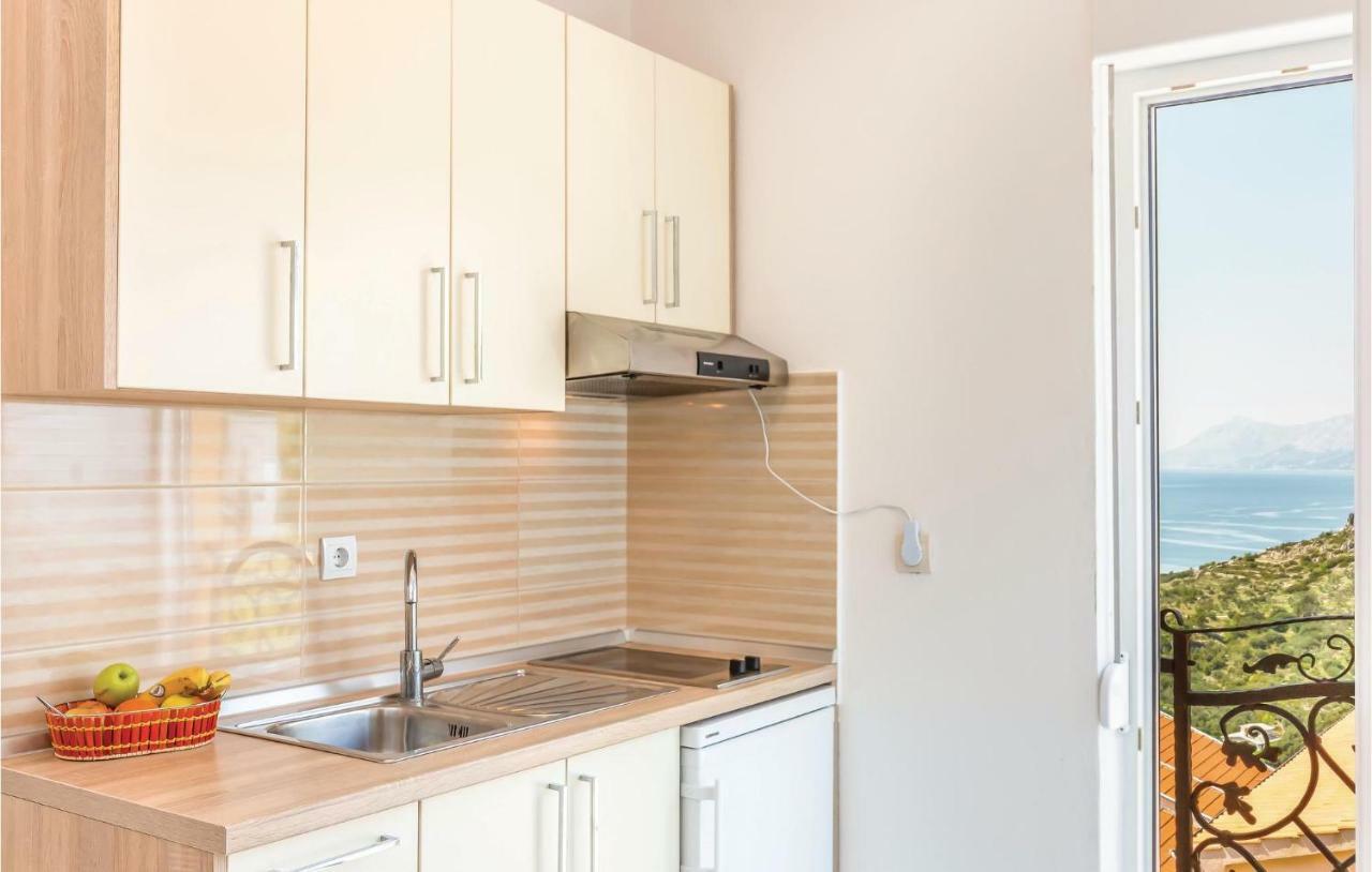 Nice Studio In Krvavica With Kitchen エクステリア 写真